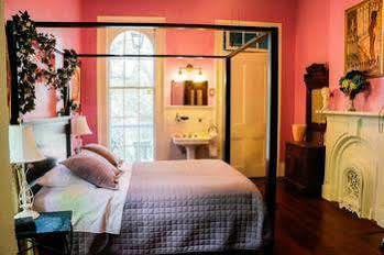 La Belle Esplanade Bed & Breakfast 3*
