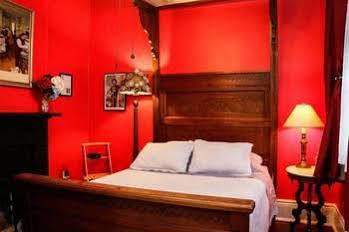 La Belle Esplanade Bed & Breakfast
